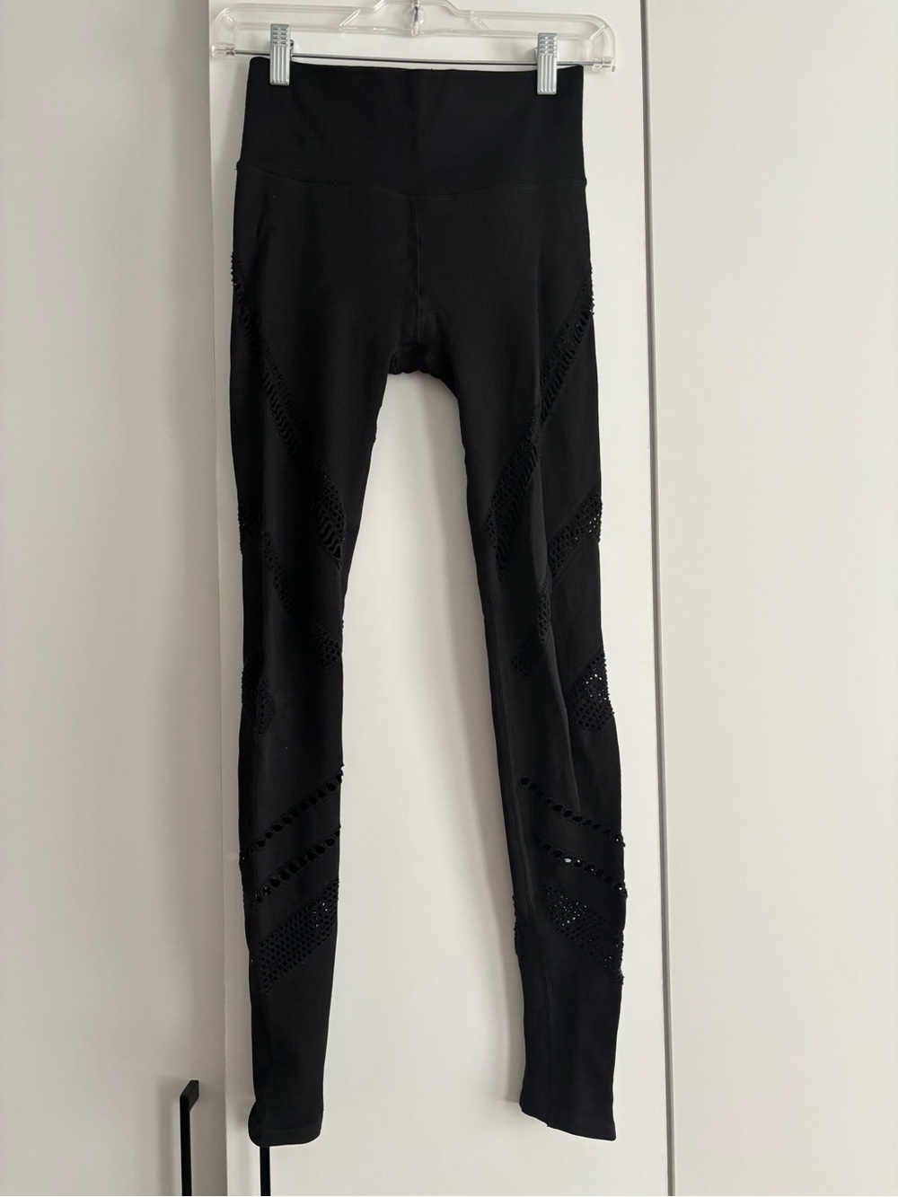 ALO Yoga Black Radiance Seamless Leggings, Size Small